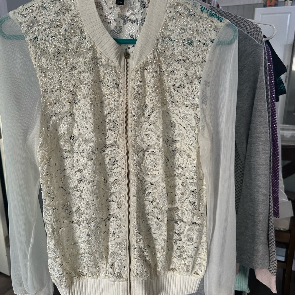 Elegant White Lace Women's Sweater